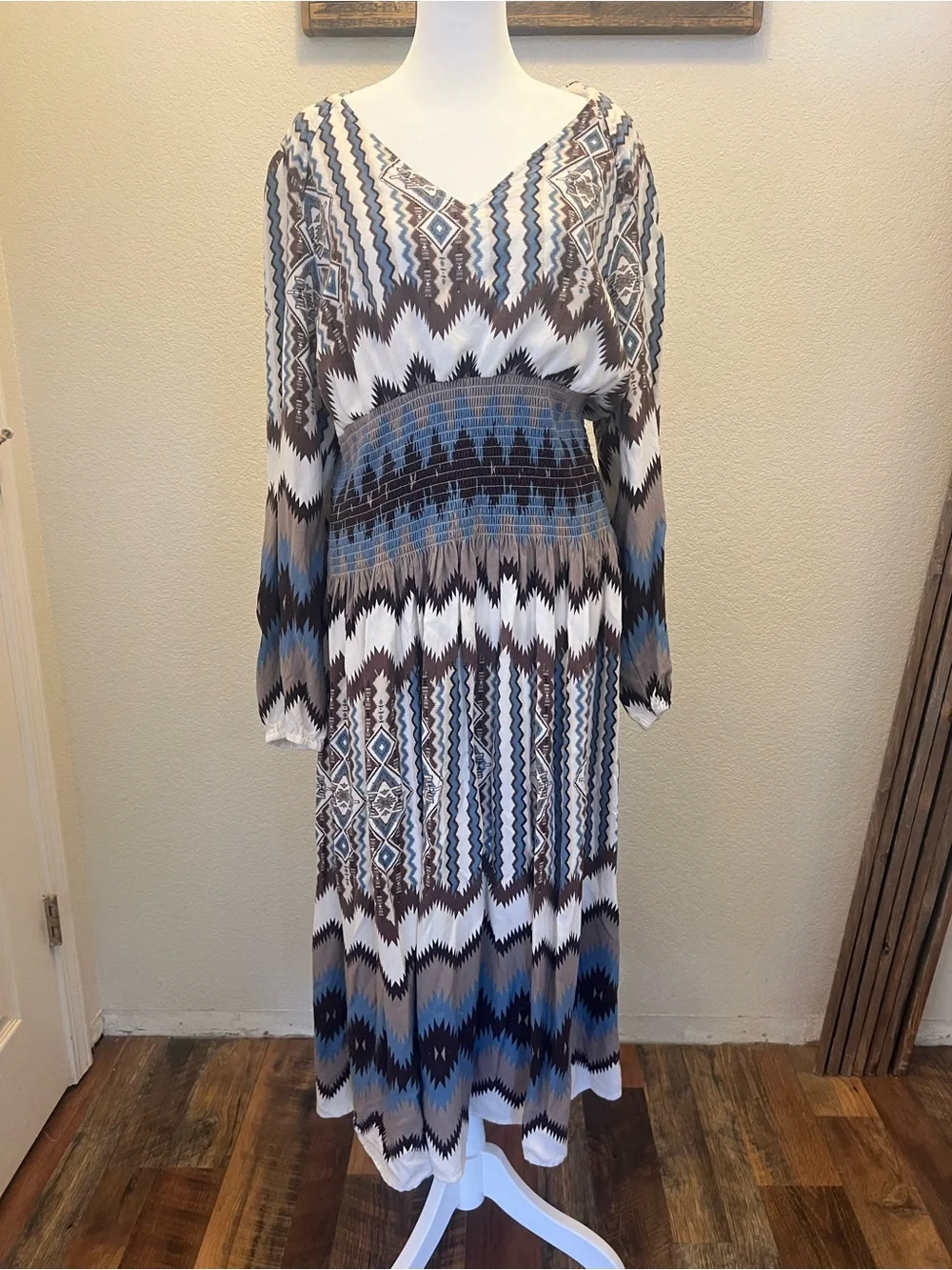 blue and white aztec dress Ariat Chimayo Print Long Sleeve Midi Dress in Blue, Brown & Lauren Ralph Lauren Woven